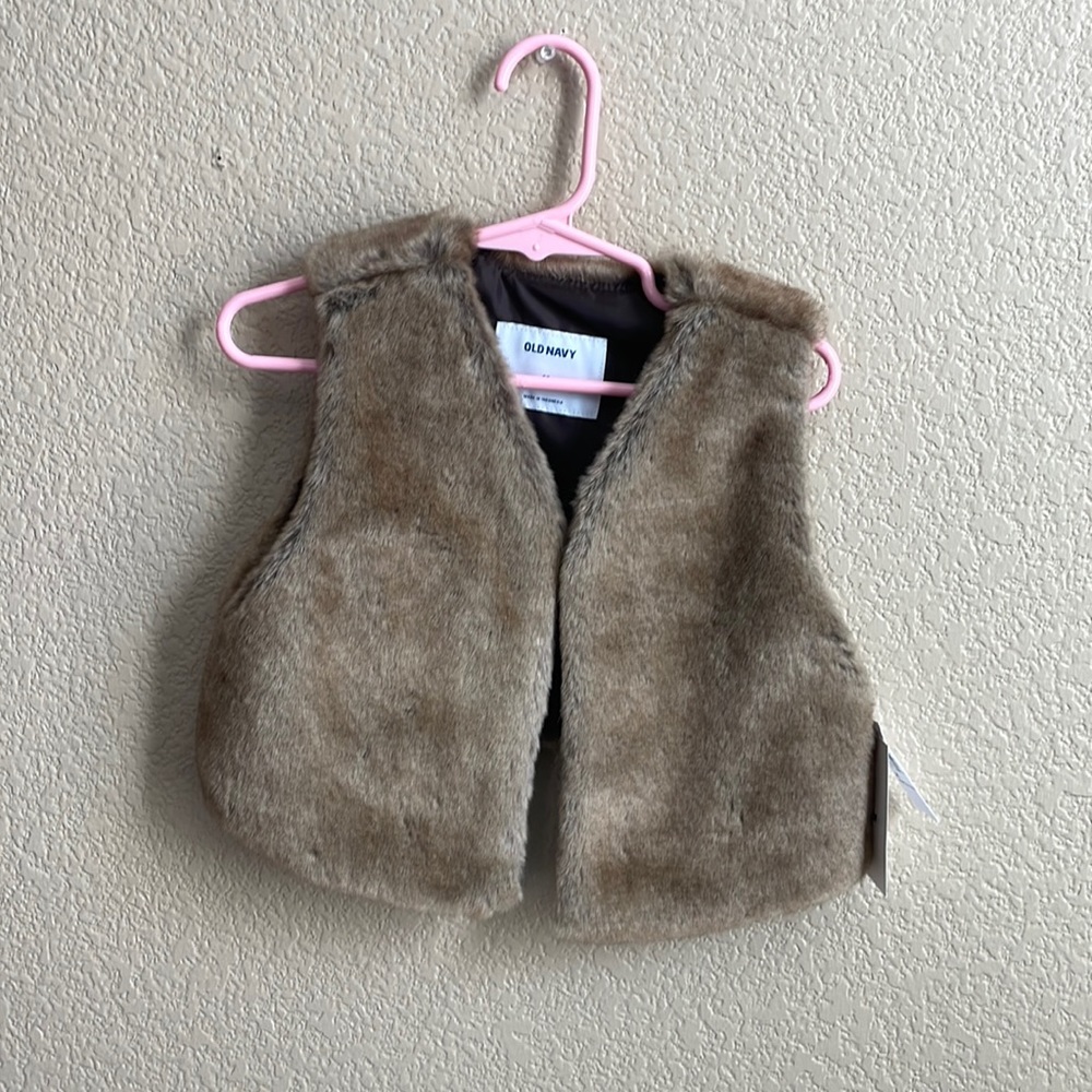Old navy faux fur vest